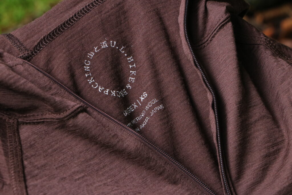 【源流泊】山と道 100% Merino Light Hoody レビュー